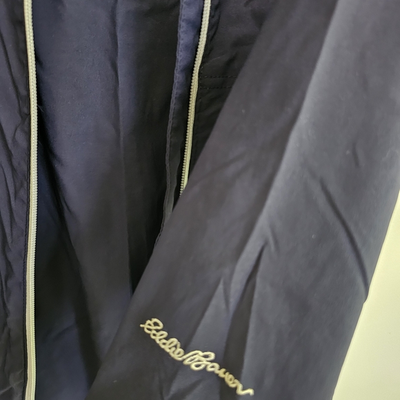 Eddie Bauer Women's Navy Jacket - Picture 4 of 6
